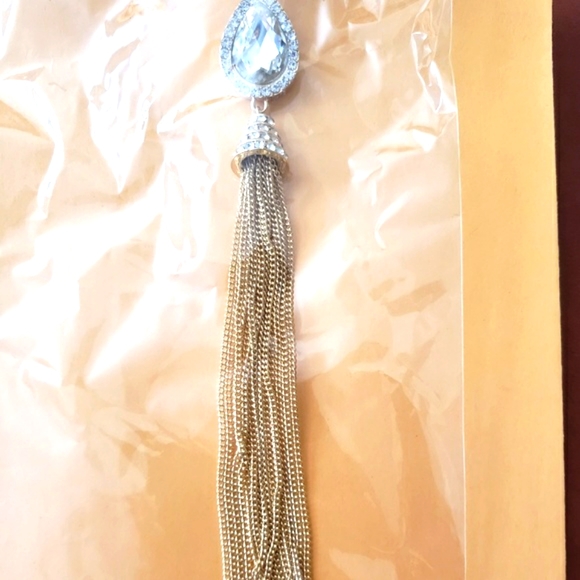 5 Beautiful Necklaces - Picture 2 of 13